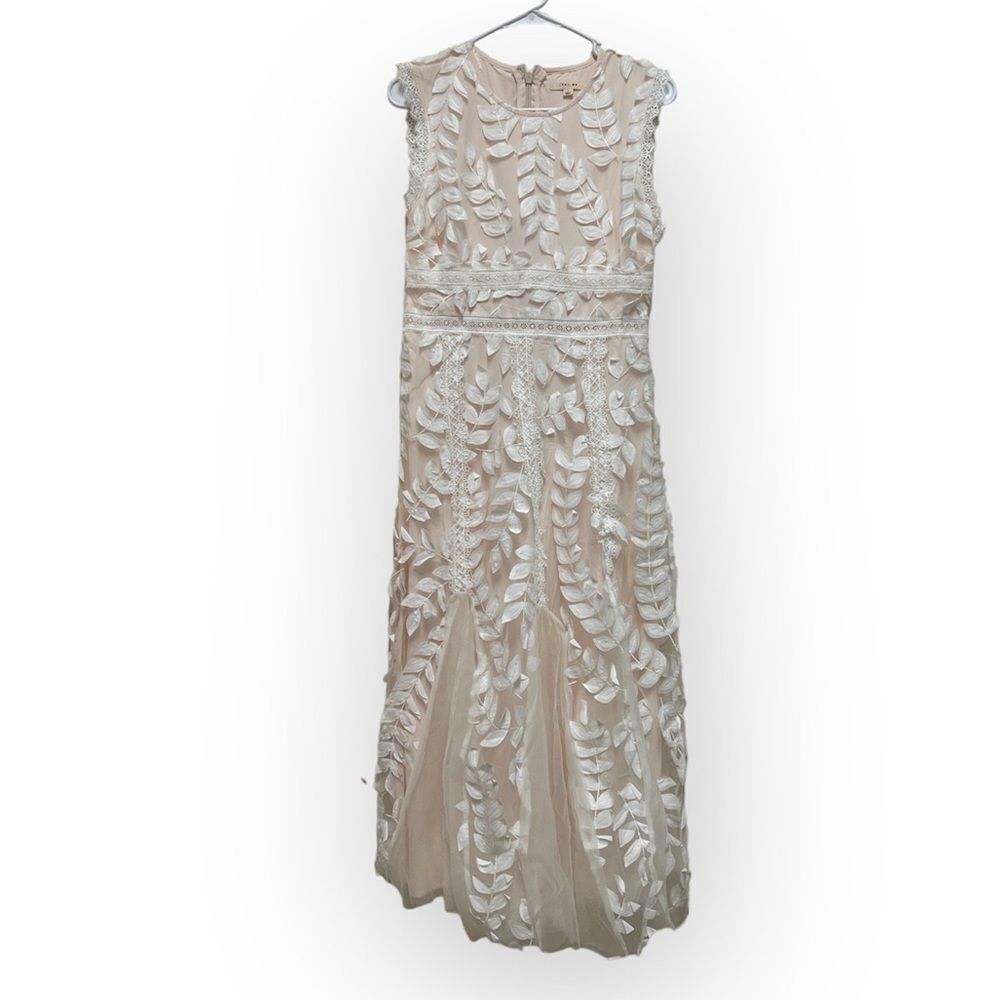 Just Me Ivory Lace Midi Dress - Picture 2 of 10